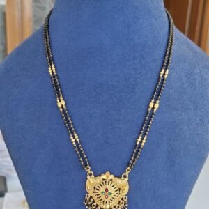 Black beads with 2lines