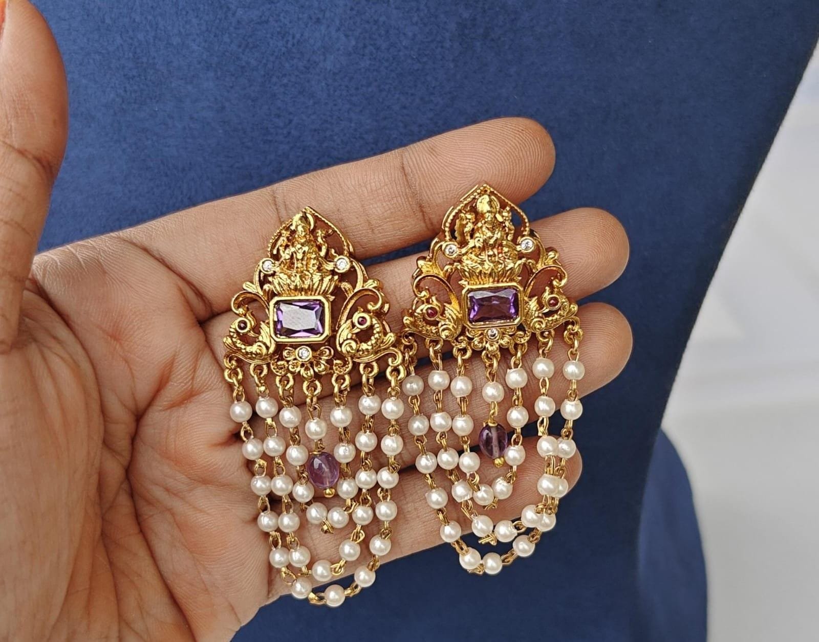 Earrings hangings
